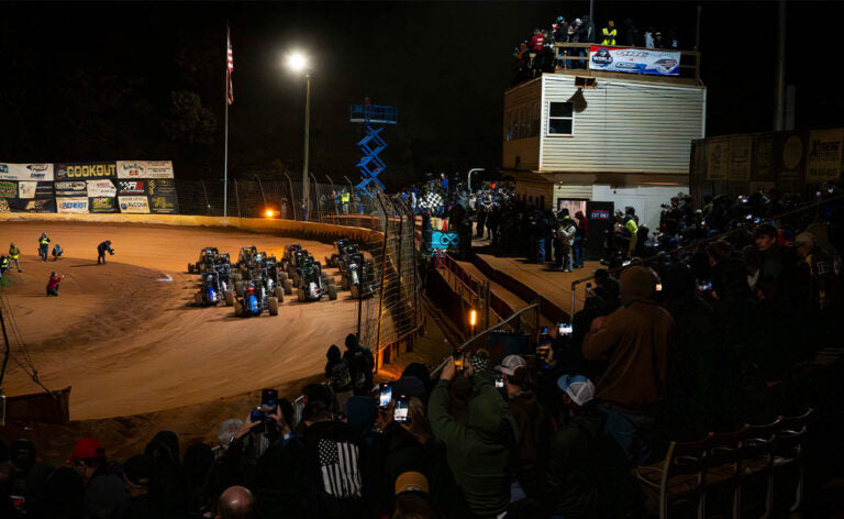 Historic Xtreme Outlaw Midget racing at Millbridge Speedway. Photo: Xtreme Outlaw Series.